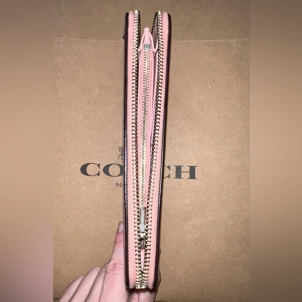 COACH Wallet in Pink Smooth Calf Leather w Silver Hardware AUTHENTIC